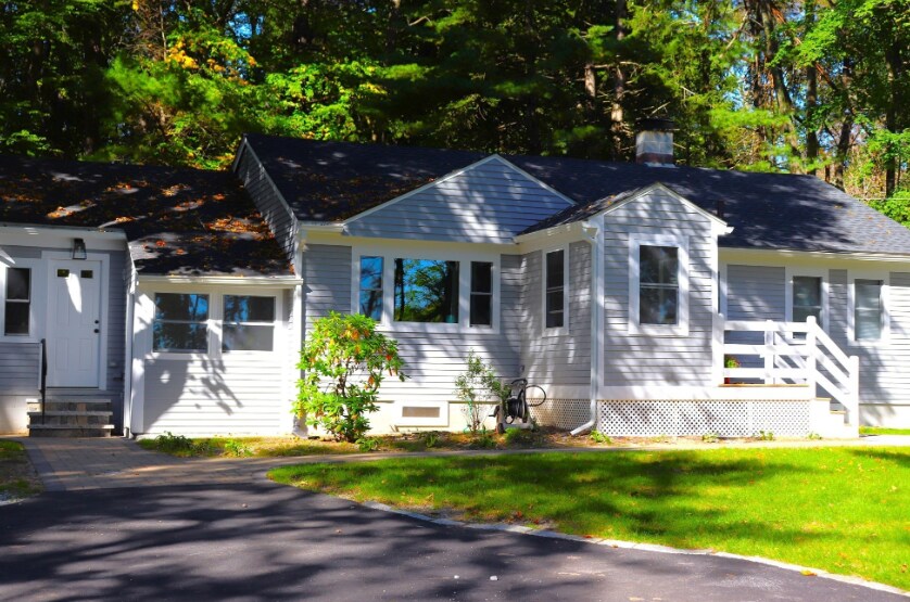 Primary Photo - 113 Central St