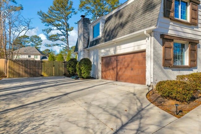 Building Photo - Elegant 4BR Home with Luxury Finishes and Premier Amenities in Marietta