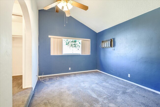Building Photo - 9239 Bonavista Ln