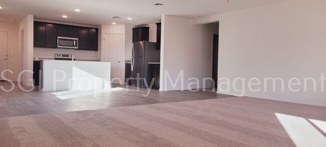 Building Photo - 1543 E Inouye Dr