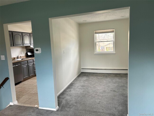 Building Photo - 140 Meyer Oval