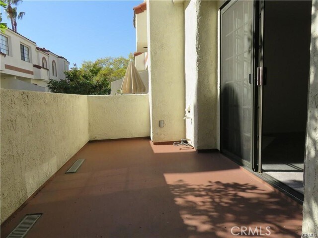 Building Photo - 2931 Plaza del Amo