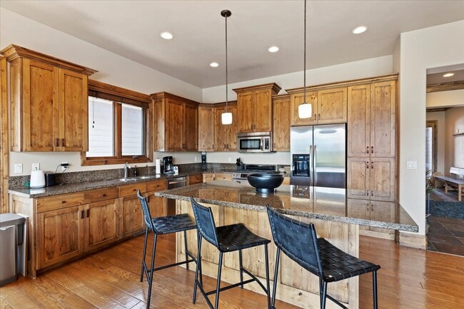Building Photo - 4378 Sunrise Dr