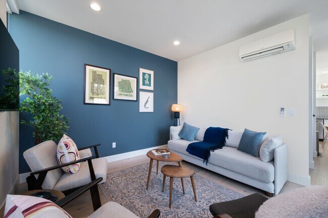 Building Photo - 4510 1st Ave NE