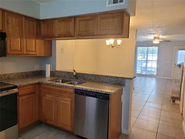 Building Photo - 11301 Grandville Dr