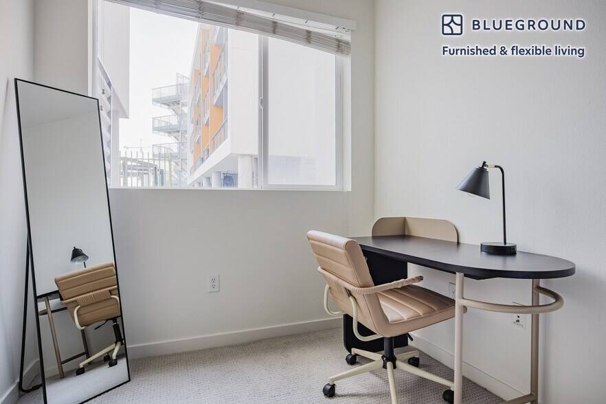 Building Photo - 13488 Maxella Ave