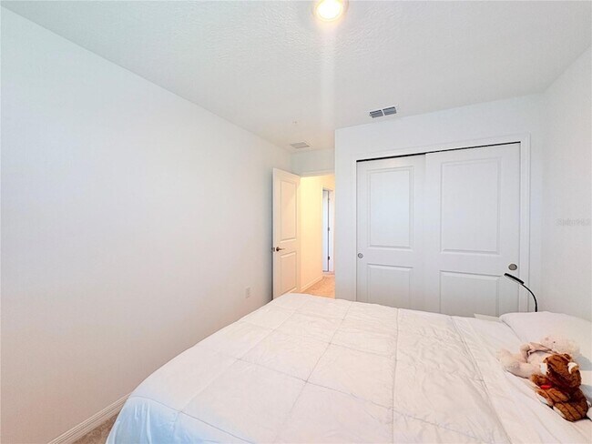 Building Photo - 5020 Revolutionary Wy