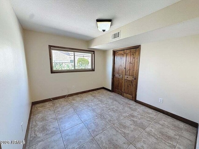 Building Photo - 15545 E Mustang Dr