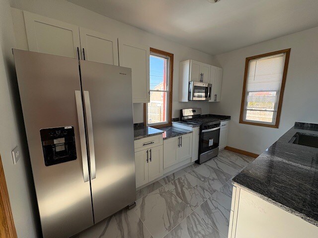 Building Photo - 240 Sawyer Ave