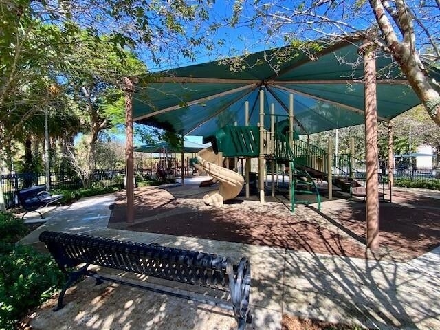 Building Photo - 3051 N Course Dr