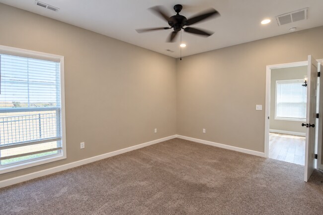 Building Photo - 1407 Brook Hill Drive