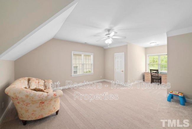 Building Photo - 116 Hamilton Hedge Pl