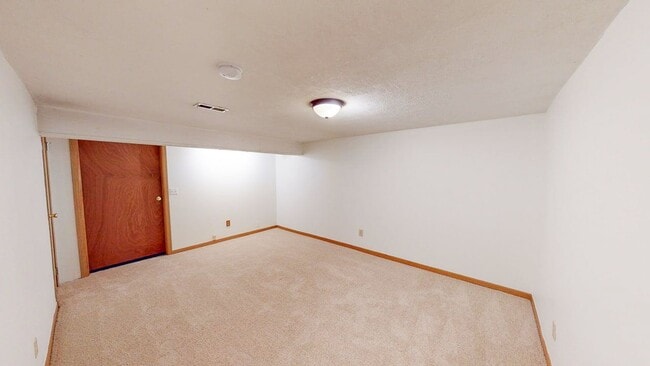 Building Photo - 5067 Stoneybrook Blvd
