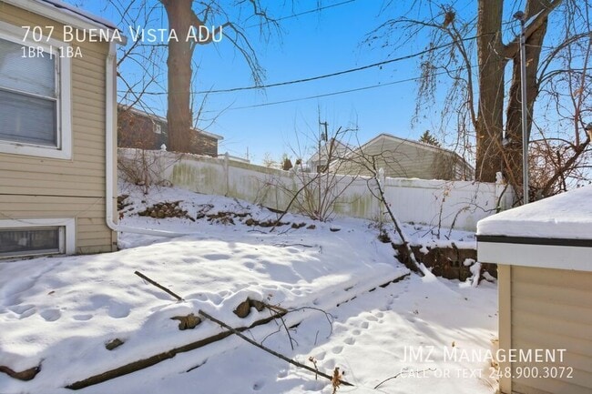 Building Photo - 707 Buena Vista Ave