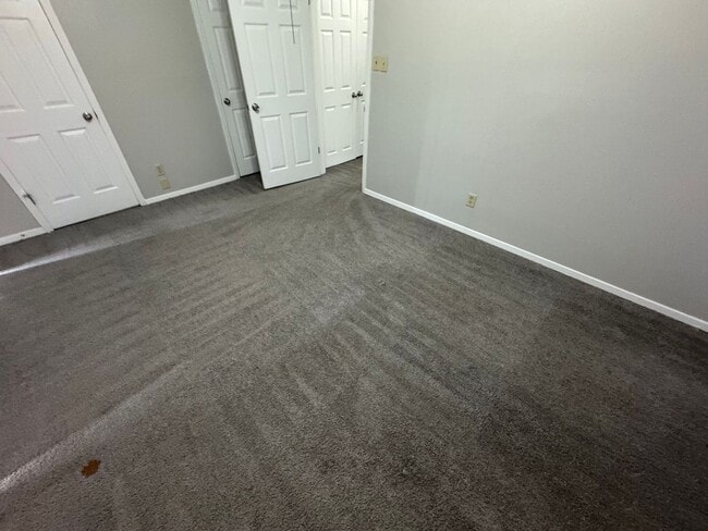 Building Photo - Welcome to 5252 Scottsdale!