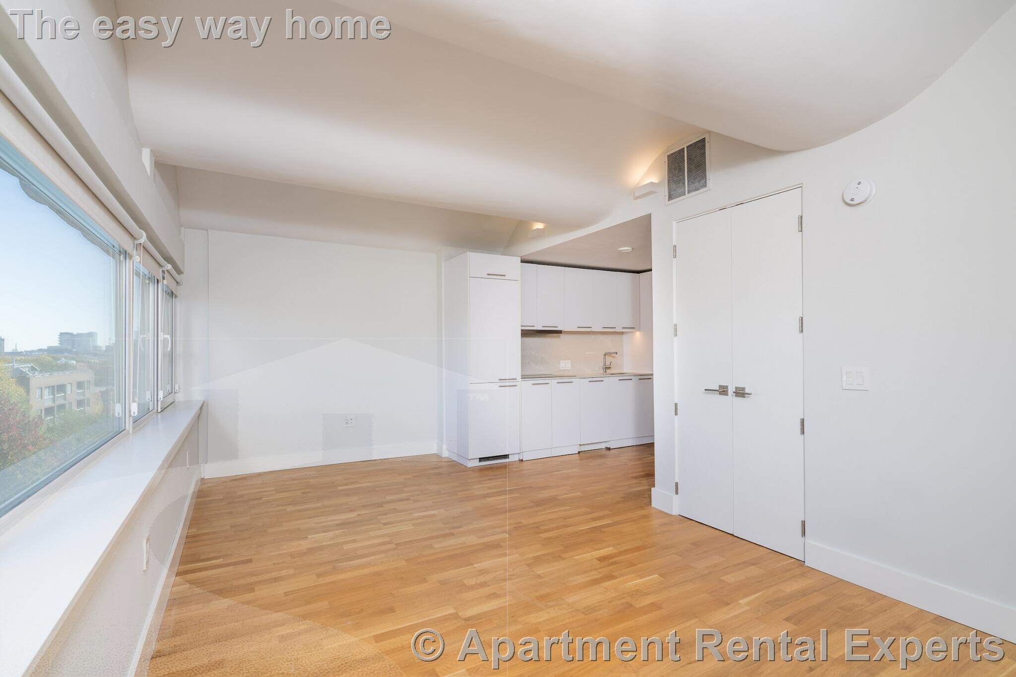 Building Photo - 334 Harvard St