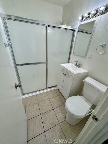 Building Photo - 686 E Cottonwood Rd