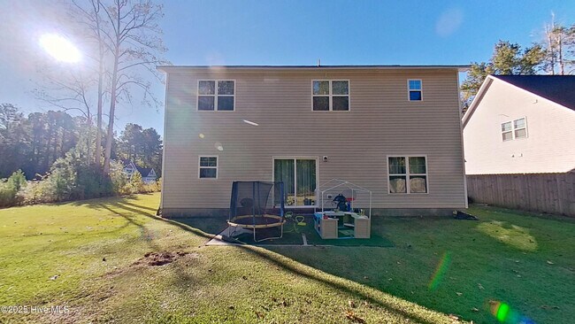 Building Photo - 1003 Marston Dr