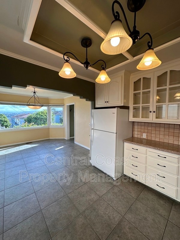 Building Photo - 254 Larkin St