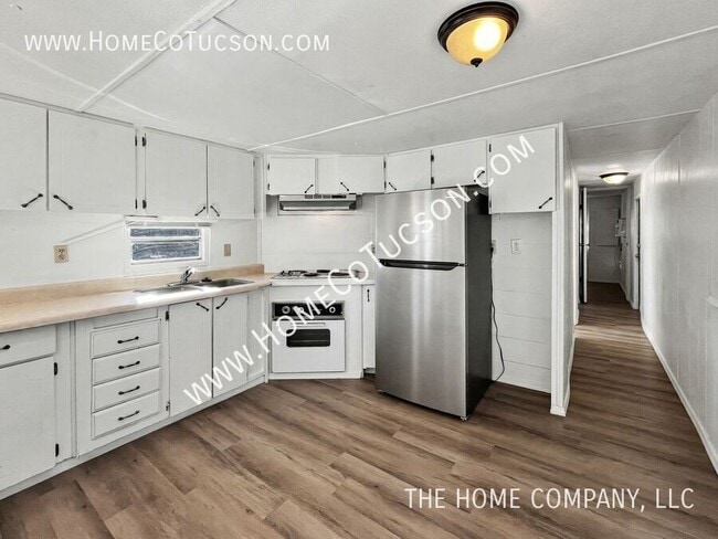 Building Photo - 1563 W Patton St