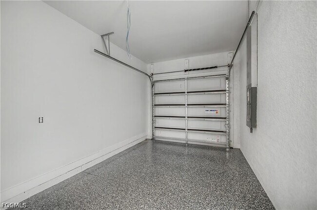 Building Photo - 3123 69th St W