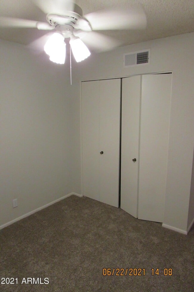 Building Photo - 925 W Curry St