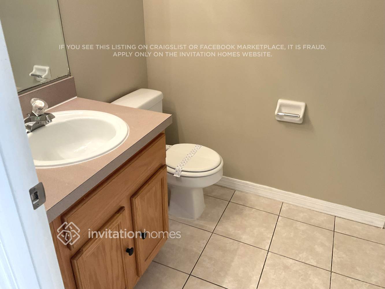 Building Photo - 11801 Acorn Woods Terrace