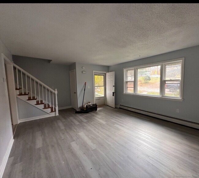 Building Photo - 259 Westchester Rd