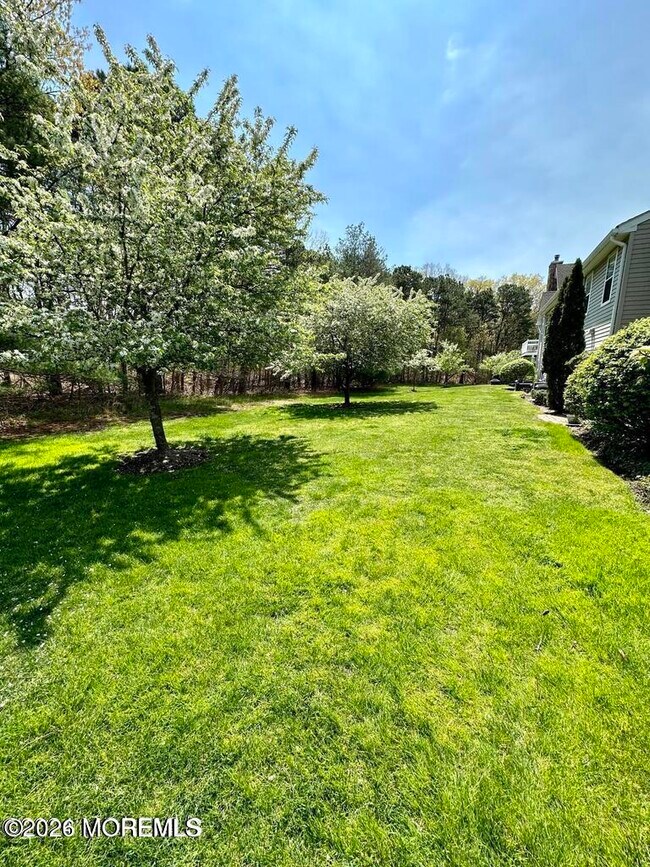 Building Photo - 76 Des Moines Ct