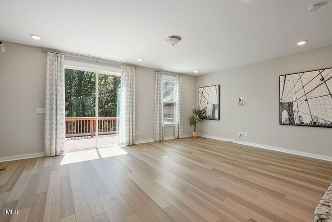 Building Photo - 2075 Eva Pearl Dr