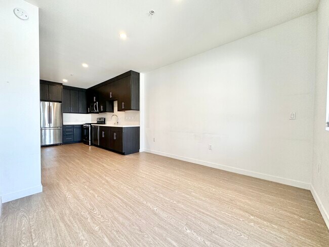 Building Photo - 11407 Chandler Blvd