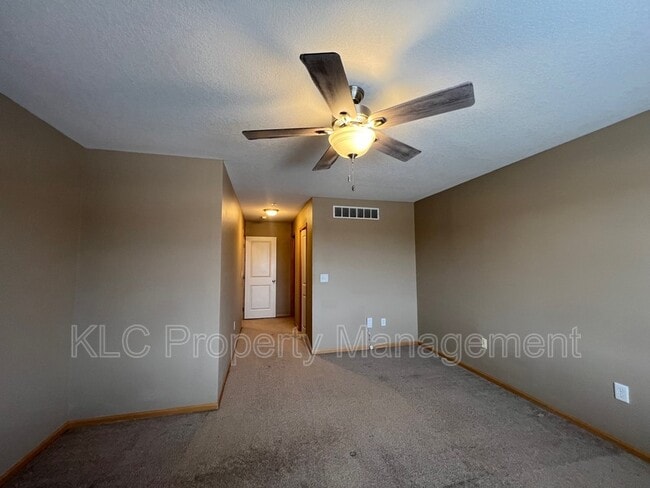 Building Photo - 662 86th St