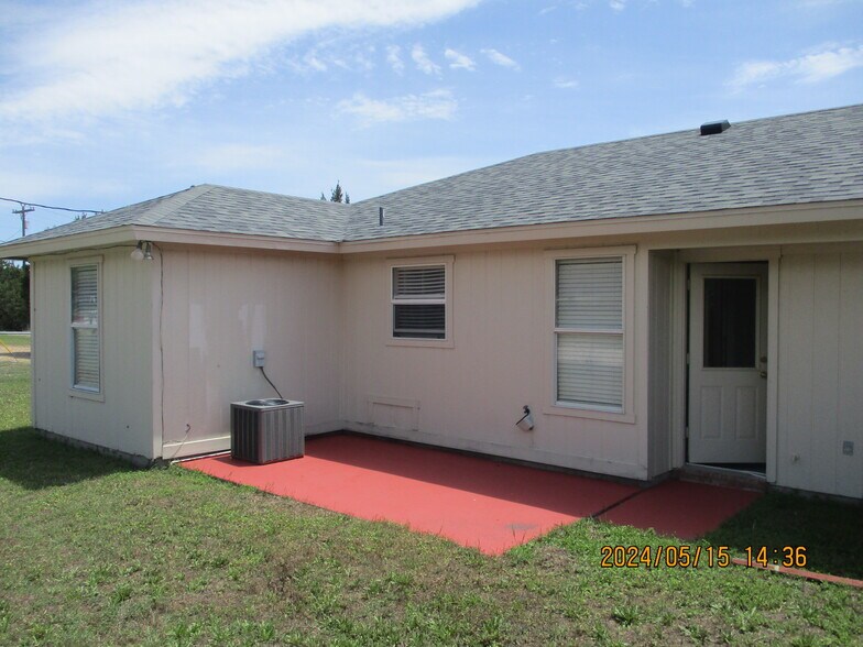 Building Photo - 130 Private Road 4806