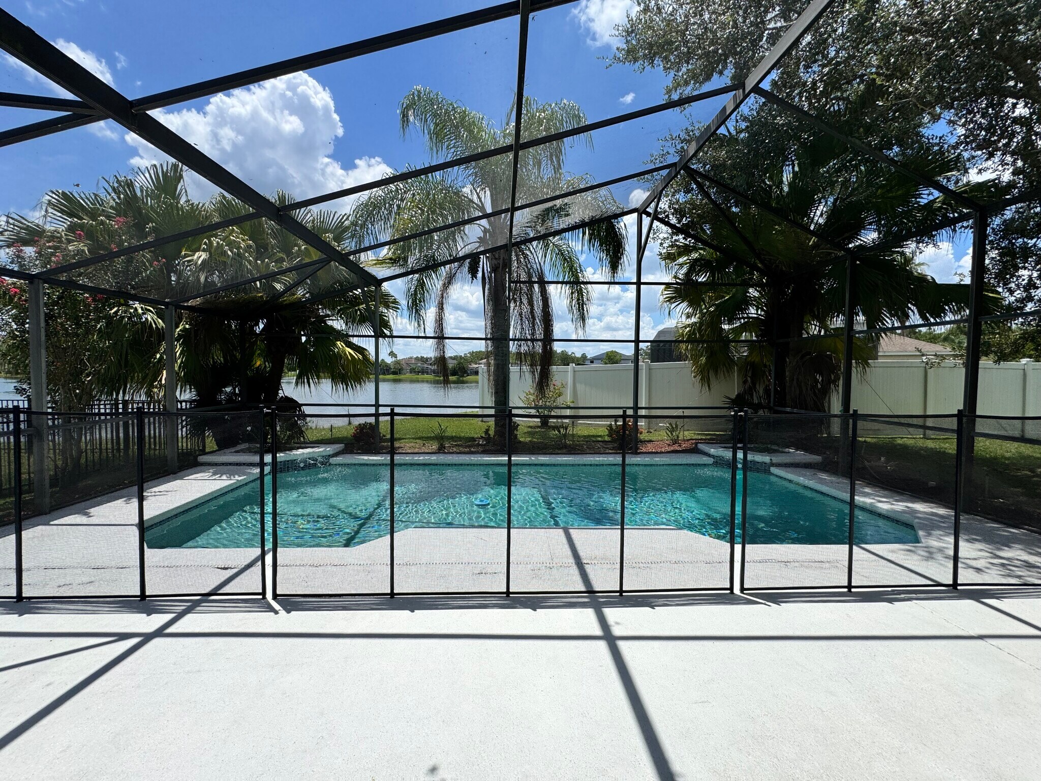 Building Photo - 520 Canary Island Ct