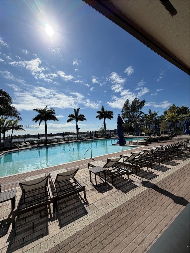 Building Photo - 405 NE 208th Terrace