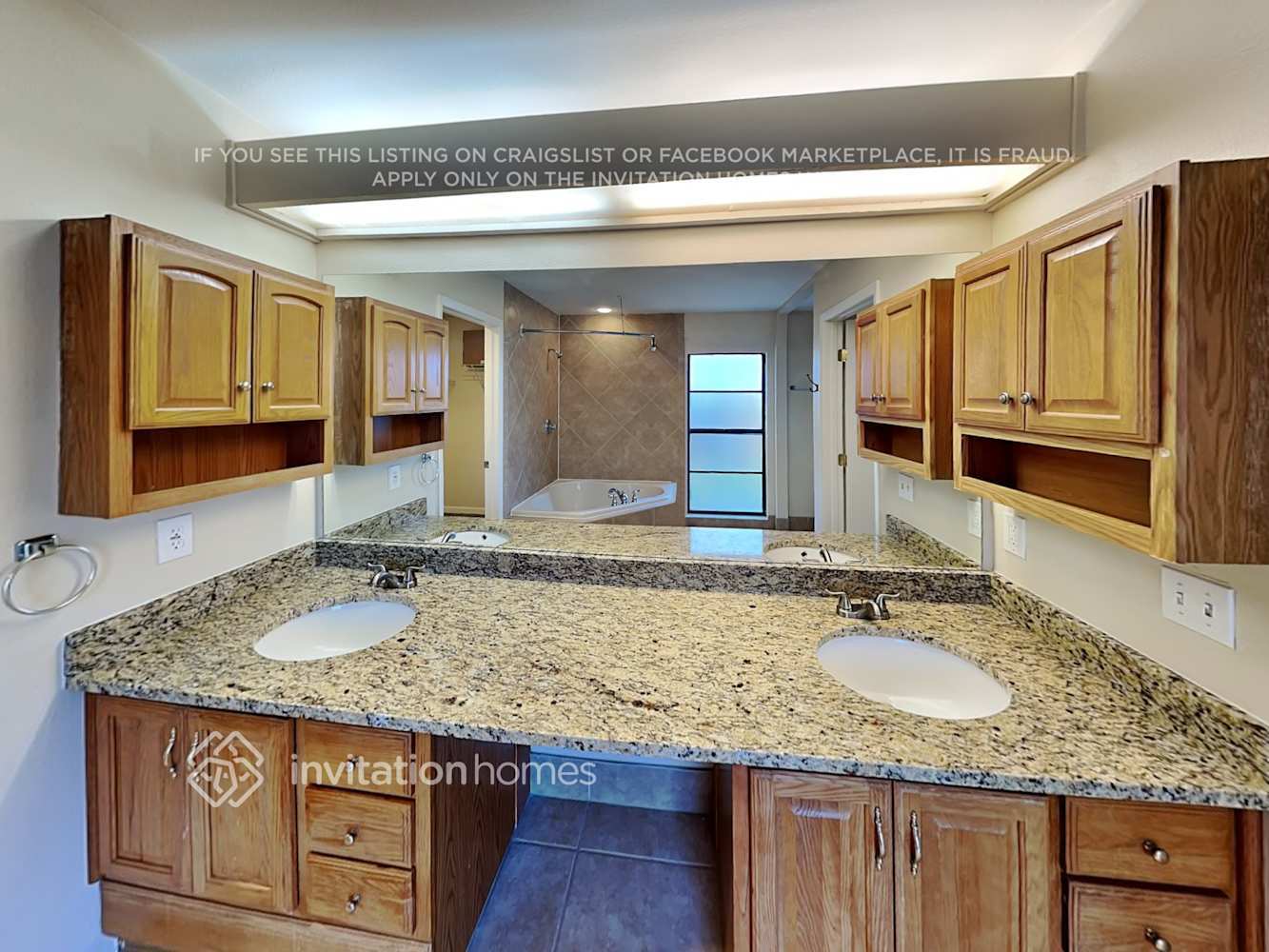 Building Photo - 10416 Deepbrook Dr