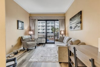 Building Photo - 2710 N Ocean Blvd