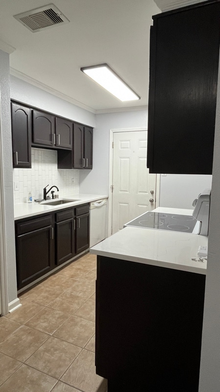 Building Photo - 353 Woodland Dr