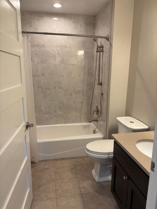 Building Photo - Charming Updated Home Near Fernan Lake & D...
