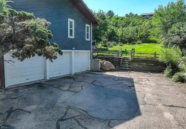 Building Photo - 535 Brandywine Dr