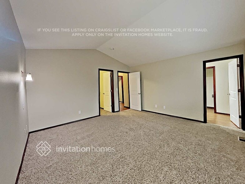 Building Photo - 17812 82nd Dr NE