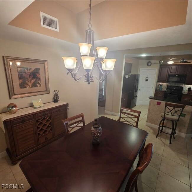 Building Photo - 10637 Pelican Preserve Blvd