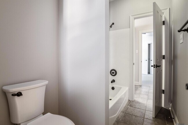 Building Photo - 1642 Ruelle De Grace Dr
