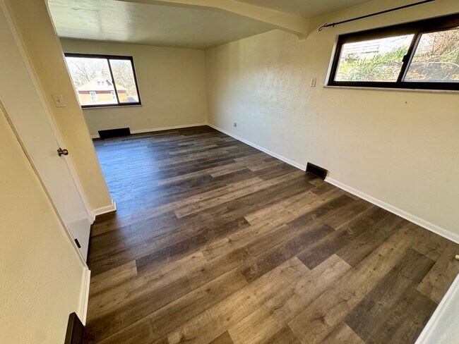 Building Photo - 229-231 Marylea Avenue (LO)