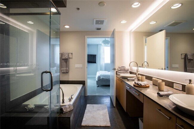 Building Photo - 3801 Collins Ave