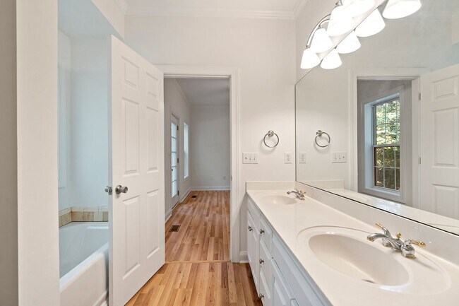 Building Photo - Pittsboro Three Bedroom Home with Large bonus August Availability!