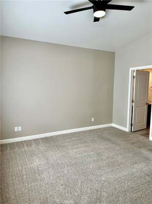 Building Photo - 655 Catala Wy