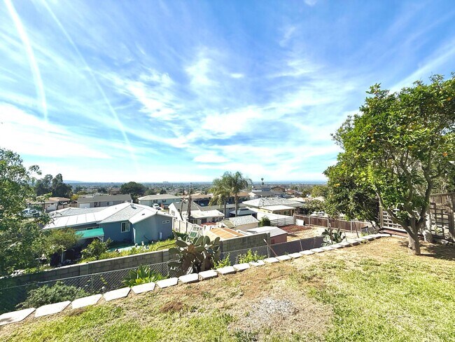 Building Photo - Remodeled Paradise Hills Home With Spectacular Views