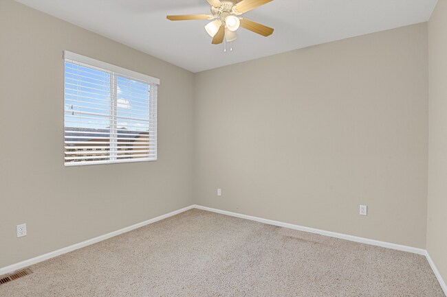 Building Photo - 11497 White Lotus Ln