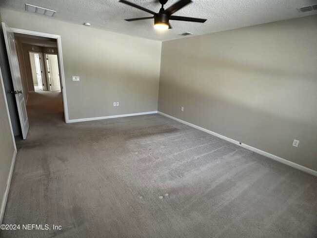 Building Photo - 7371 Palm Hills Dr